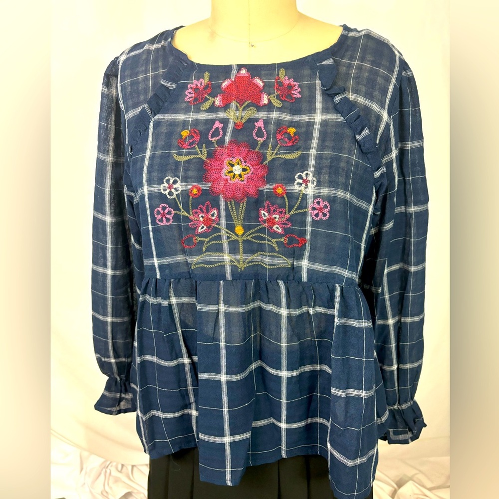 Francesca’s Navy Plaid Oversized Embroidered Babydoll Floral Blouse Top XS NWT